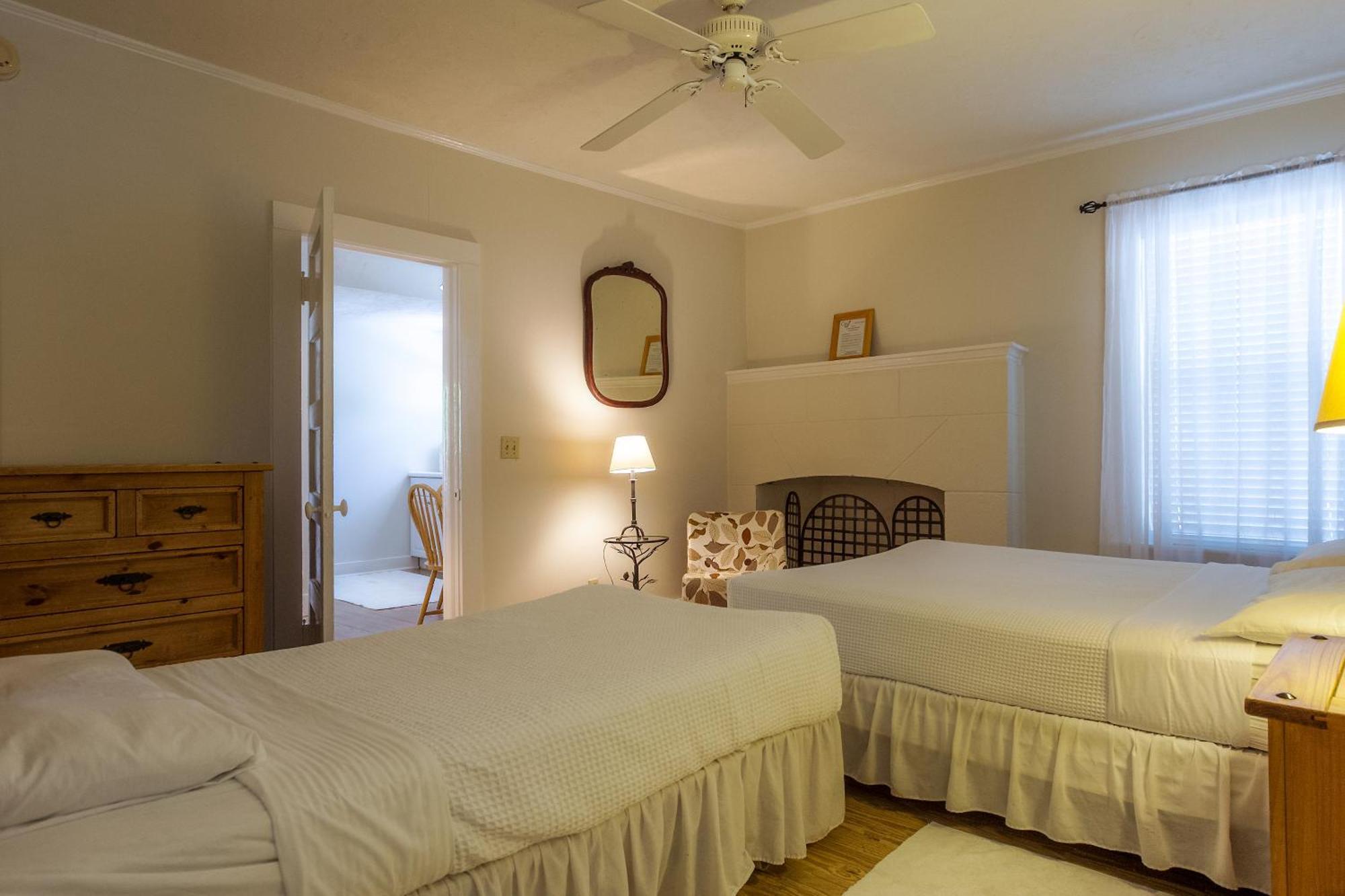 Casa 325 Guesthouse Key West Room photo
